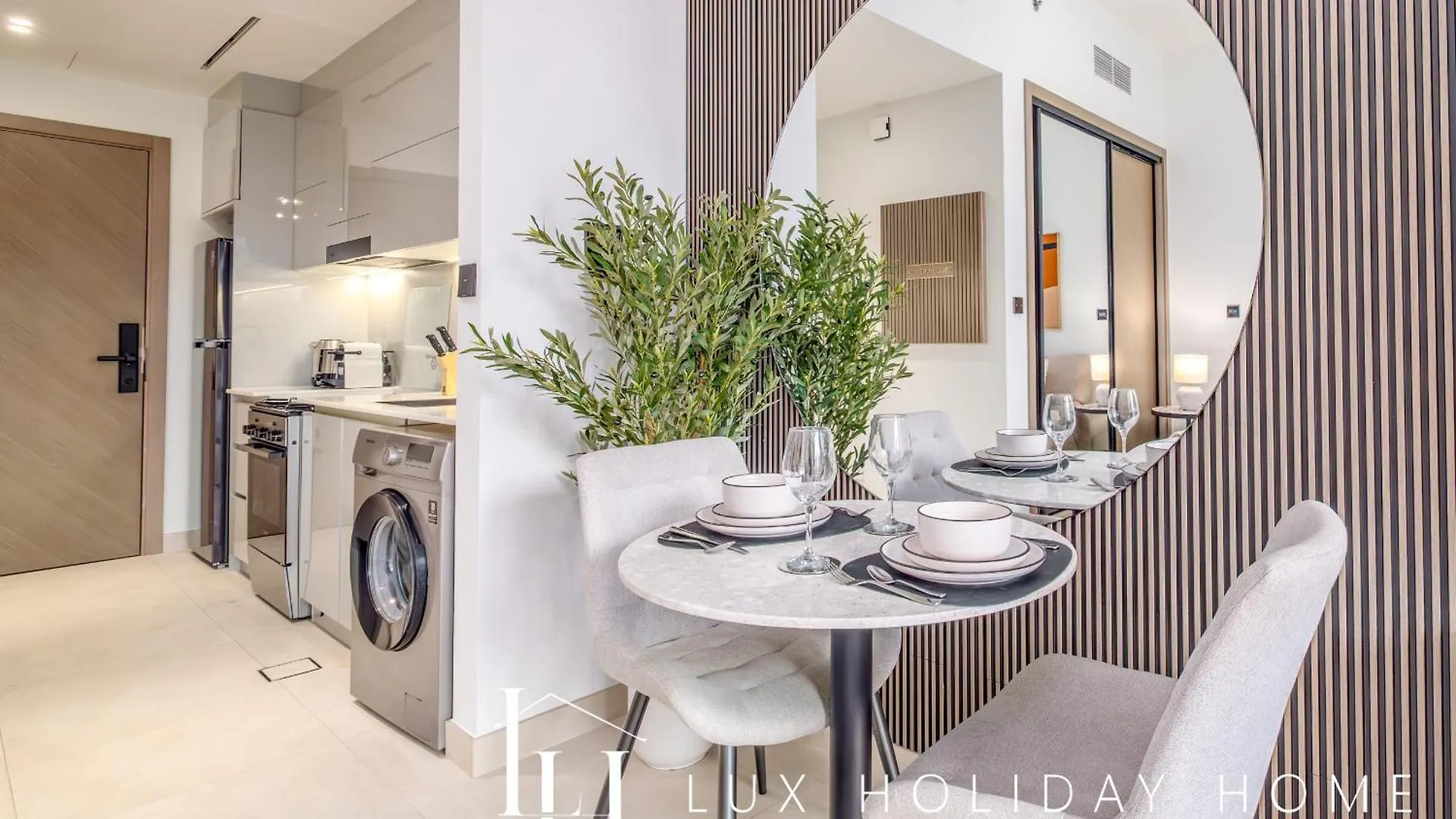 Апартаменты Lux The Modern Binghatti Canal Suite 2 Дубай